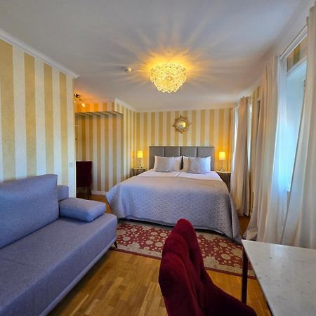 Vaenerport Lakefront Hotell مارياستاد المظهر الخارجي الصورة