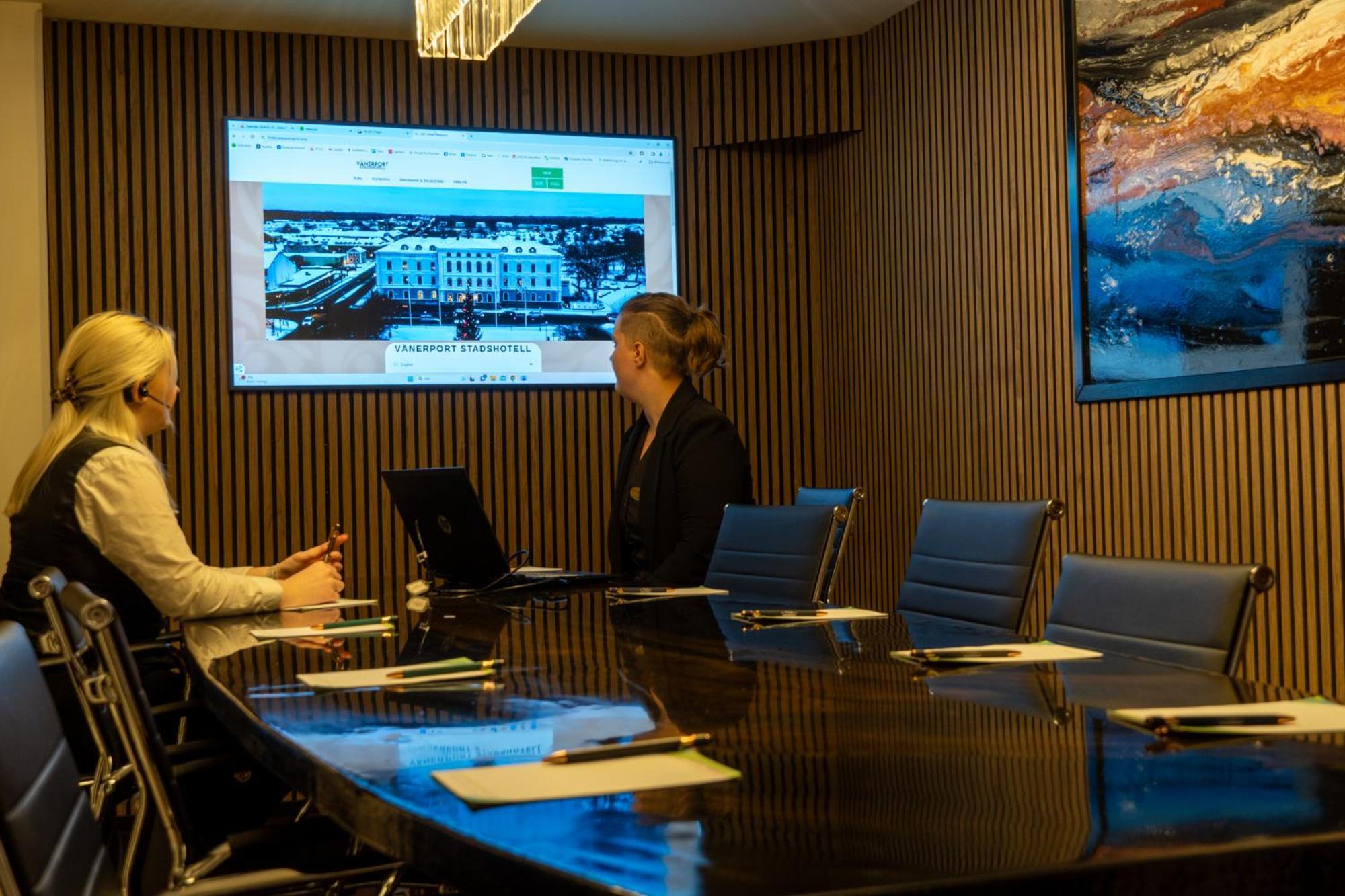 Vaenerport Lakefront Hotell مارياستاد المظهر الخارجي الصورة