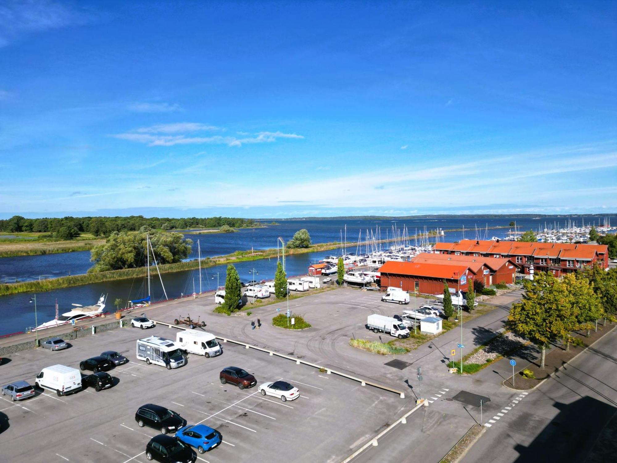 Vaenerport Lakefront Hotell مارياستاد المظهر الخارجي الصورة