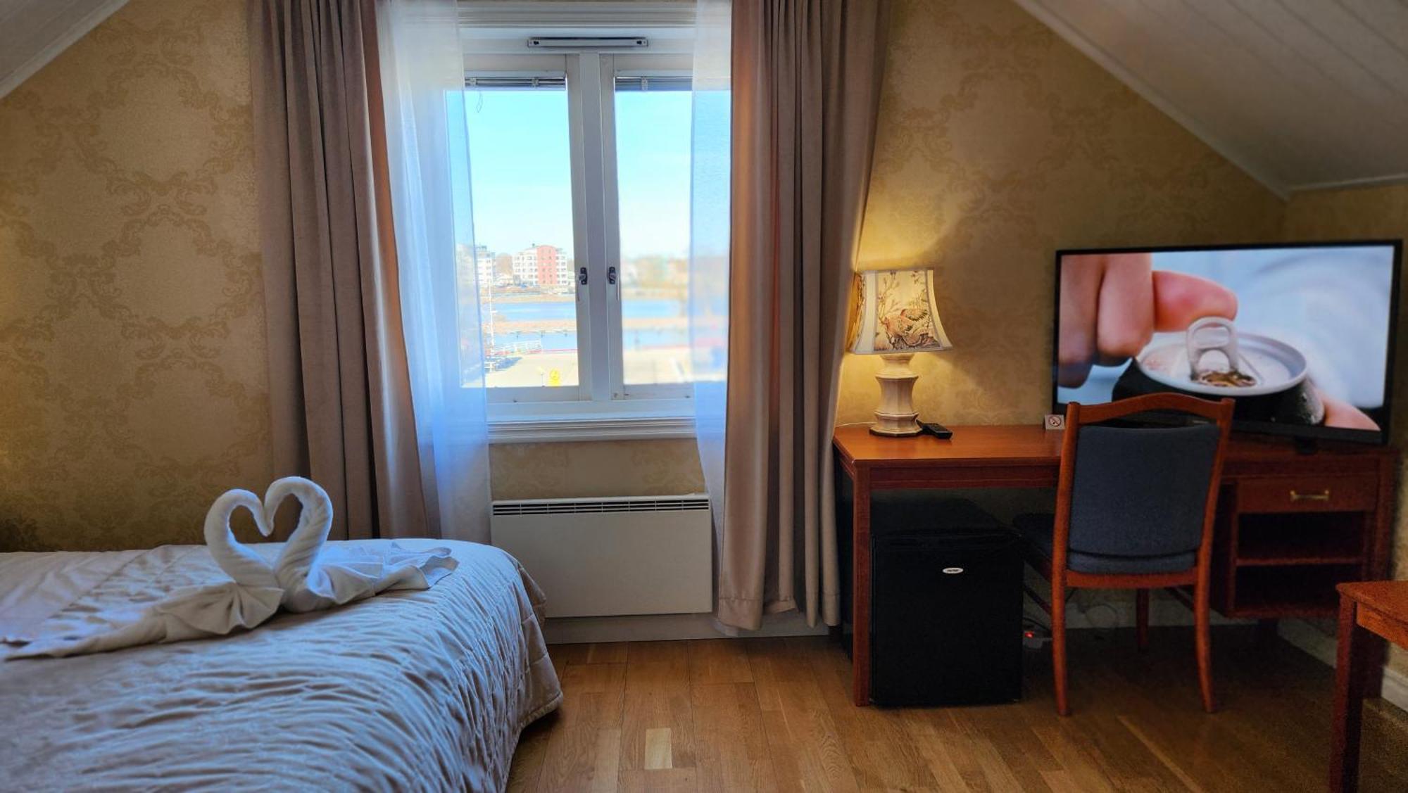 Vaenerport Lakefront Hotell مارياستاد المظهر الخارجي الصورة