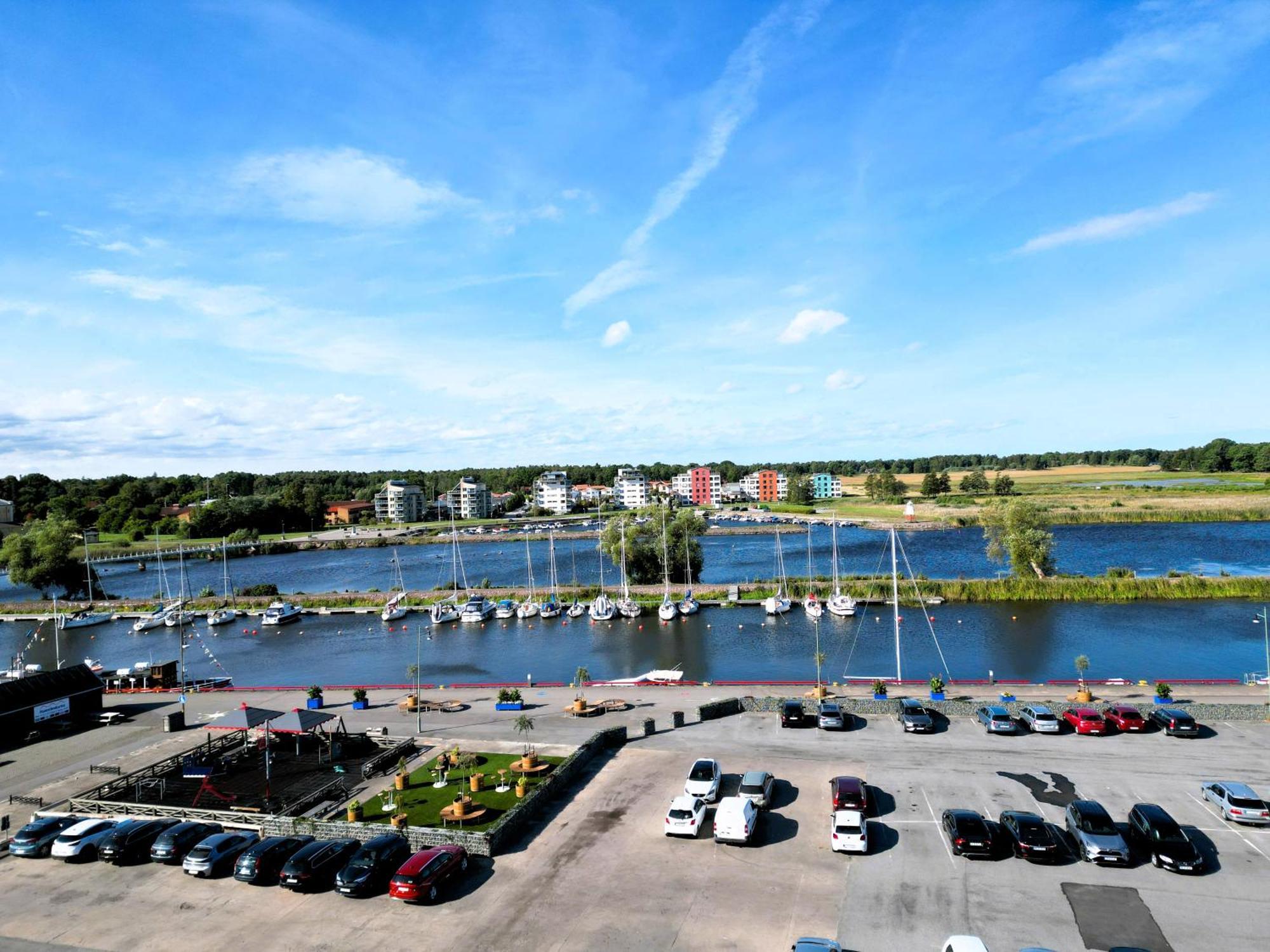 Vaenerport Lakefront Hotell مارياستاد المظهر الخارجي الصورة