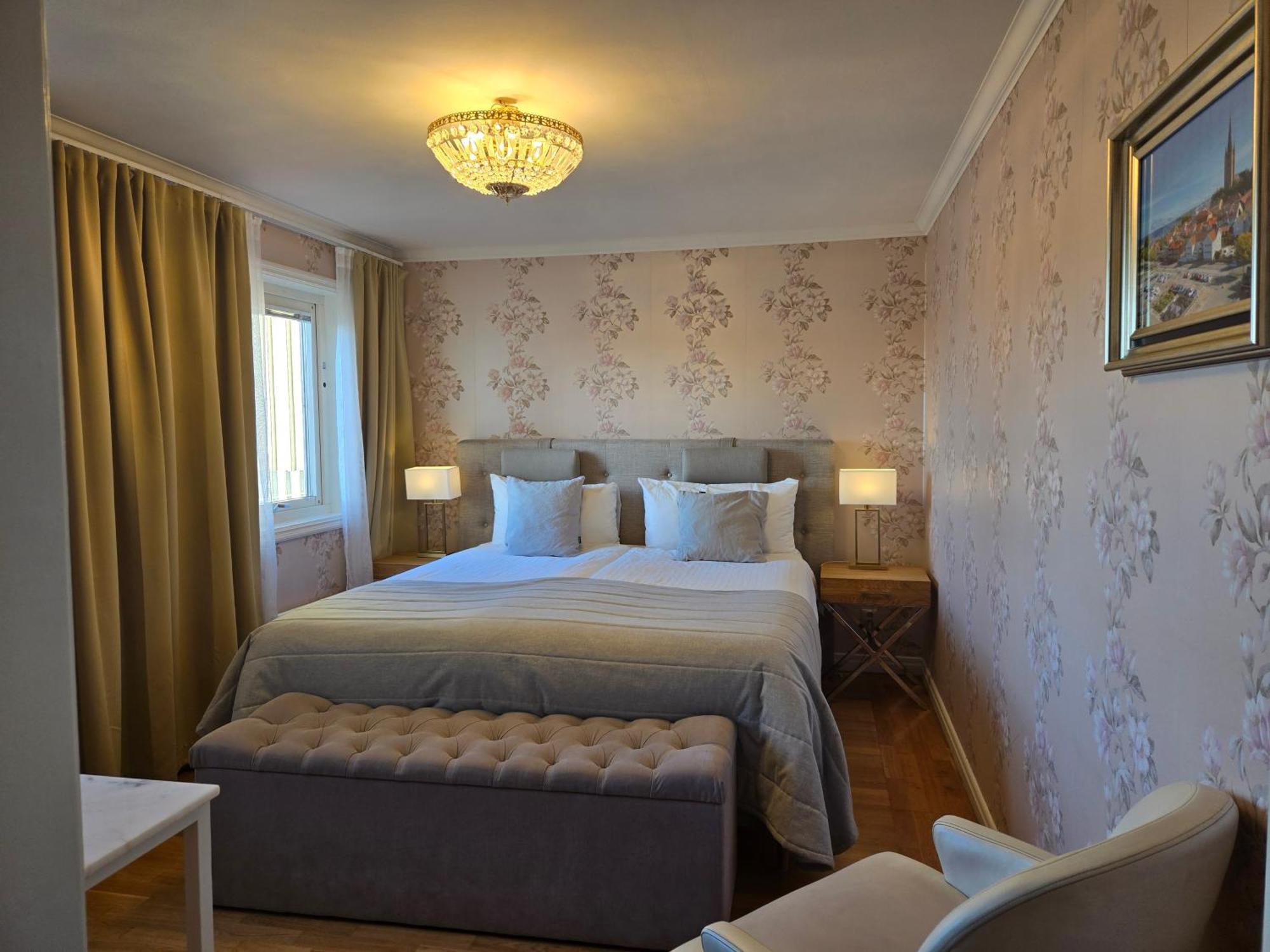 Vaenerport Lakefront Hotell مارياستاد المظهر الخارجي الصورة