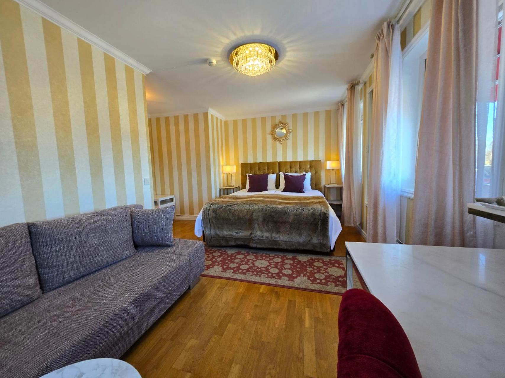 Vaenerport Lakefront Hotell مارياستاد المظهر الخارجي الصورة