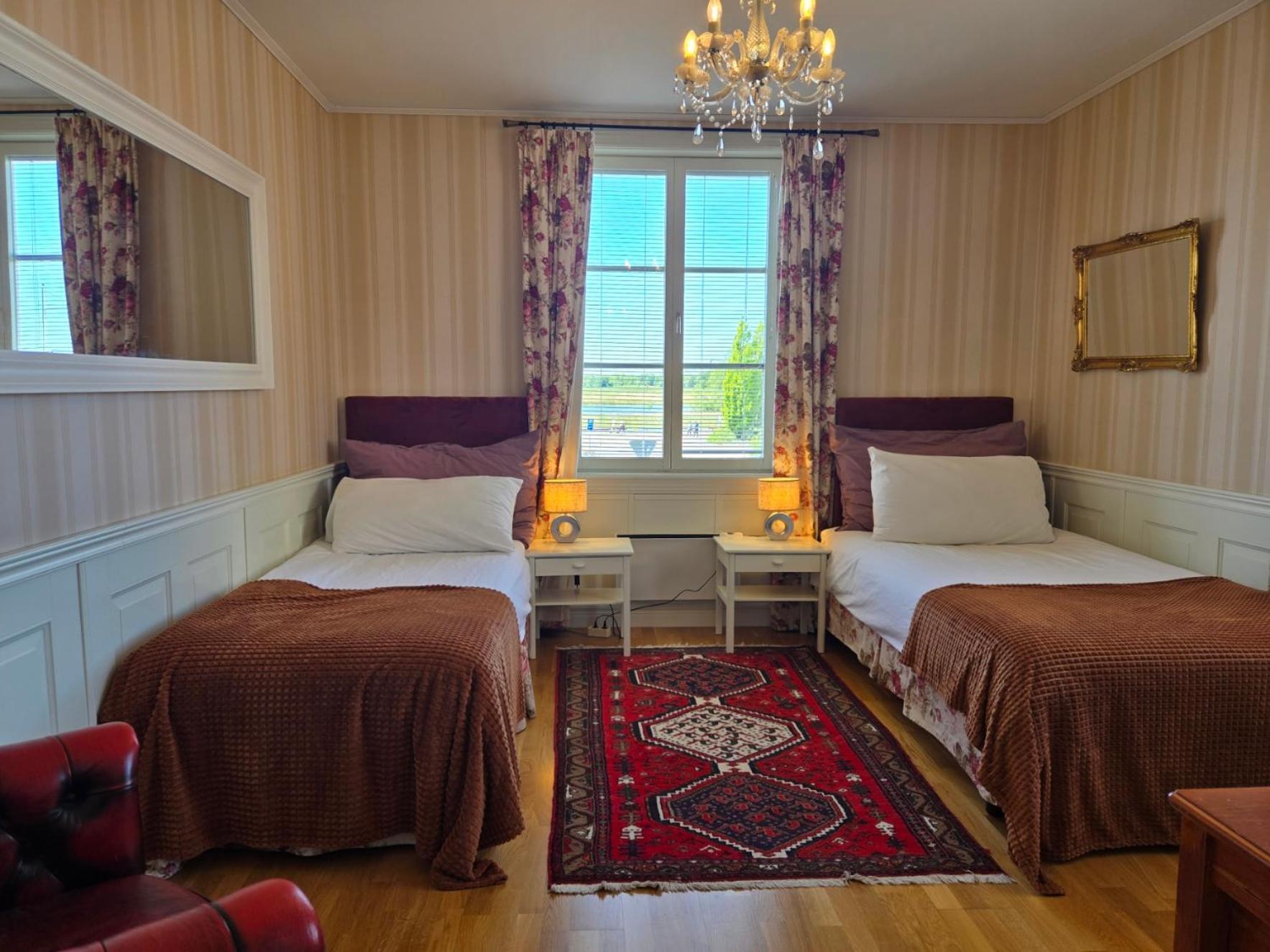 Vaenerport Lakefront Hotell مارياستاد المظهر الخارجي الصورة